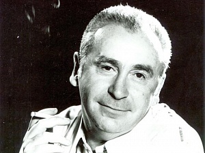 ЧЕЛОВЕК, КОТОРЫЙ ВСЕМ ЖЕЛАЛ СЧАСТЬЯ